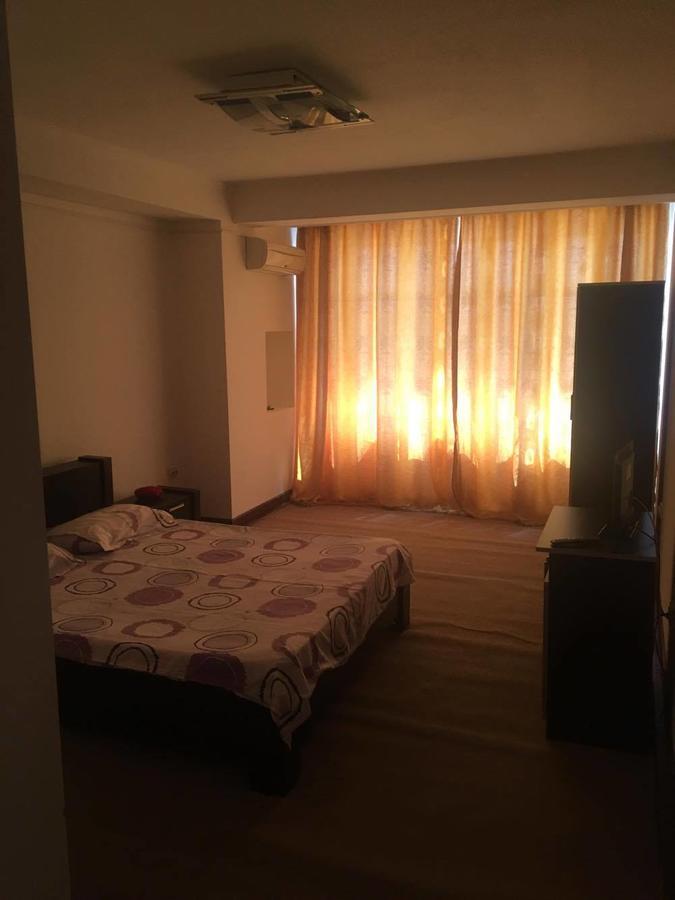 Hotel Dinastia ปีเตช ภายนอก รูปภาพ